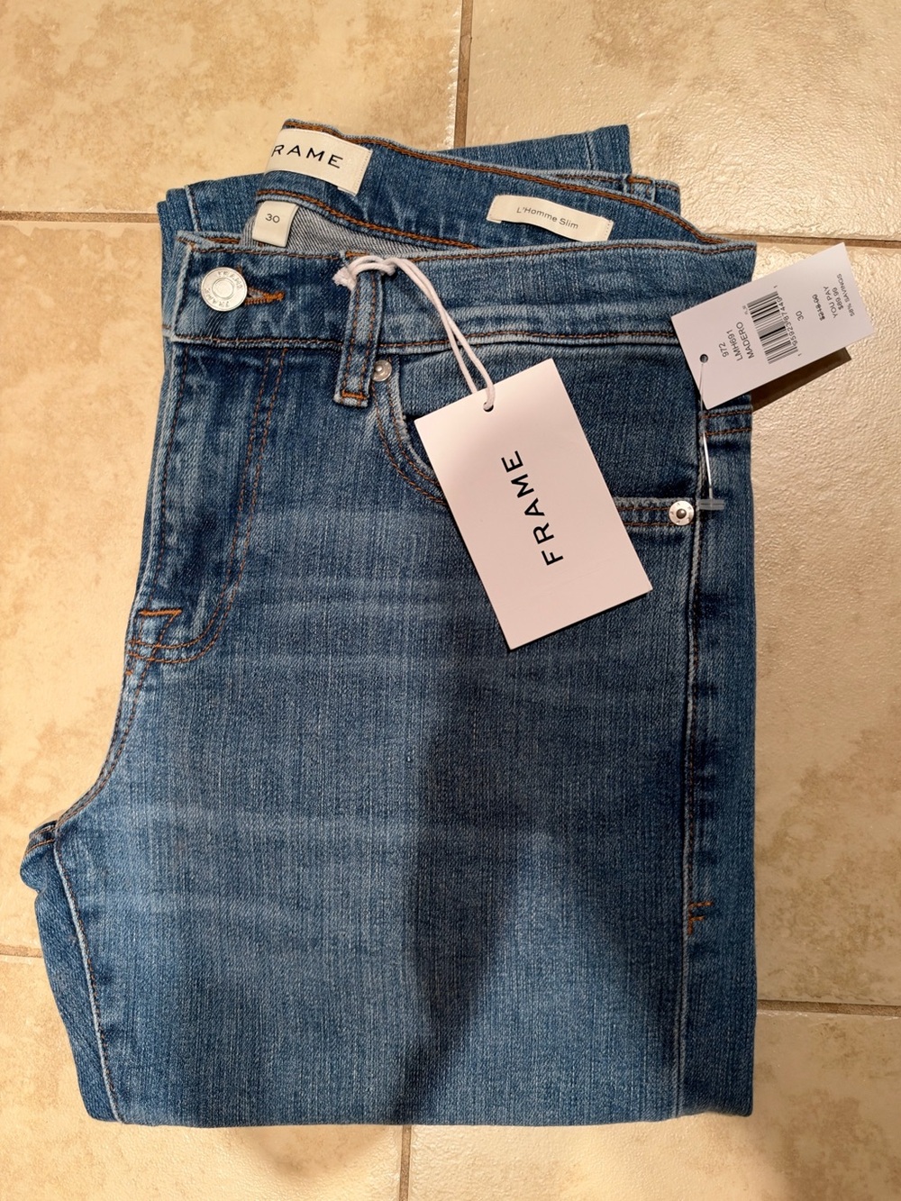 NWT - Frame Denim Men’s Blue Denim Jeans - Classic Mid Wash